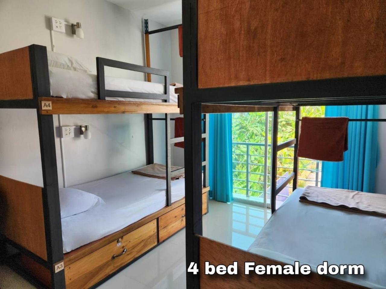 Theppahrak Hostel Khaolak Khao Lak Pokoj fotografie